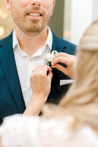 mobile - carousel-hero-element image-2