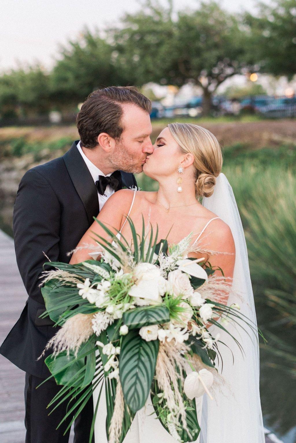 carousel-hero-element image-3